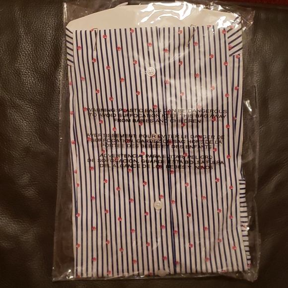 Shirt - Picture 4 of 4